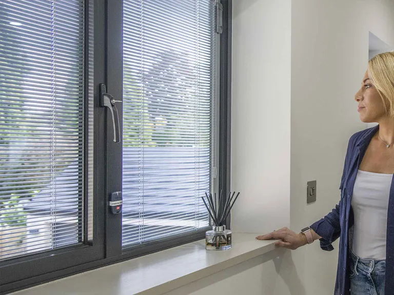Integral Blinds